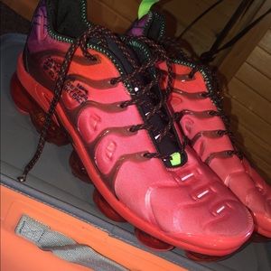 Nike Air Vapormax Plus 2 pairs